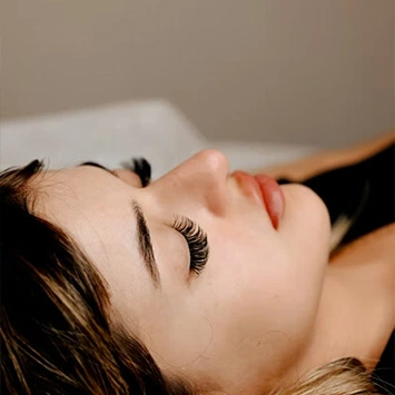 Professional brow lamination treatment